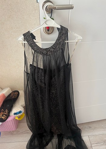 Zincir Detaylı Gri Mini Desenli Elbise - Görsel 3