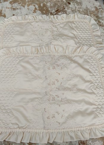 Nakış Detaylı Beyaz Yastık Kılıfı - Görsel 5