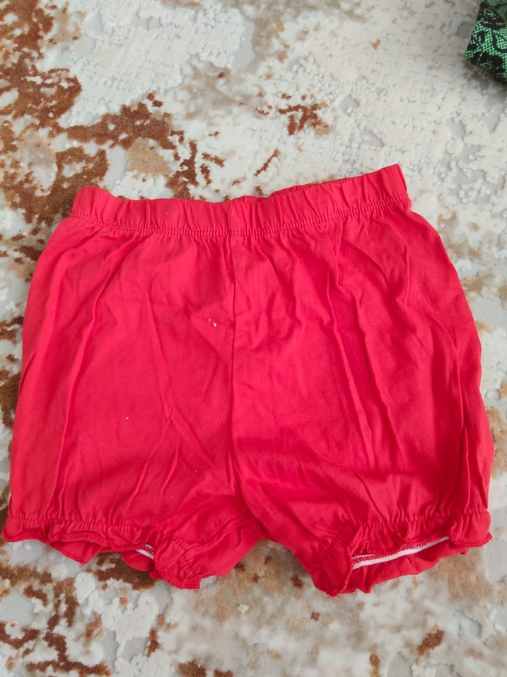 Kız Çocuk Kırmızı Fırfırlı Şort - Görsel 3