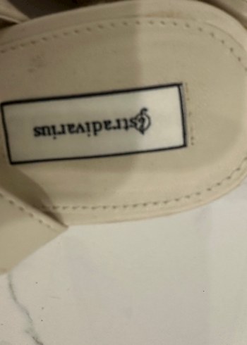 Stradivarius Bej Bantlı Dolgu Topuklu Kadın Sandalet - Görsel 2