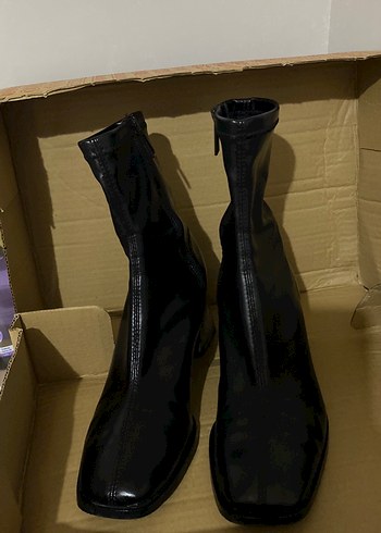 Siyah Deri Gotik Stiletto Topuklu Bot