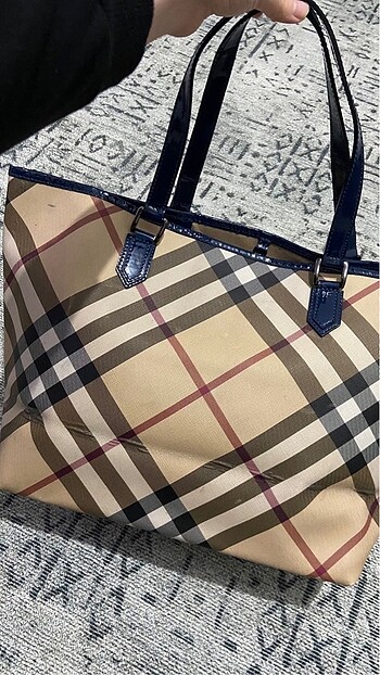 Beden BURBERRY