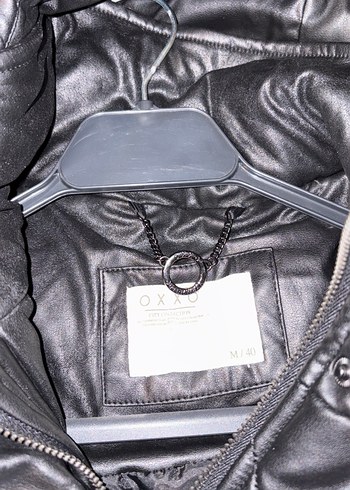 Kadın Siyah Deri Şişme Mont - Görsel 5