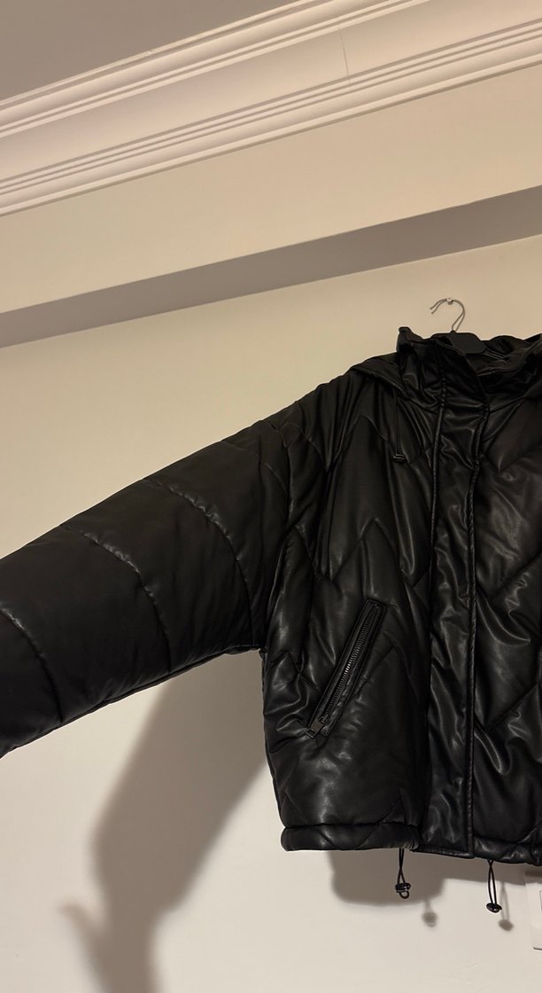 Kadın Siyah Deri Şişme Mont - Görsel 2