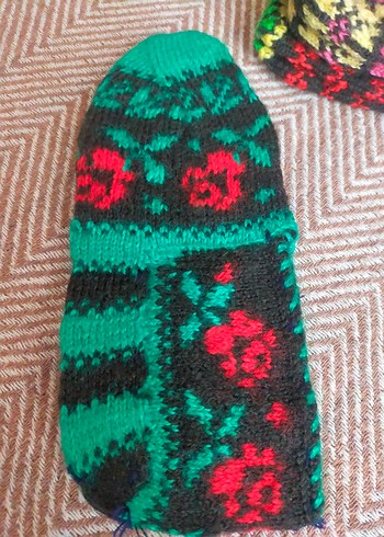 Renkli Nakışlı Örgü Kız Ev Terliği - Görsel 4