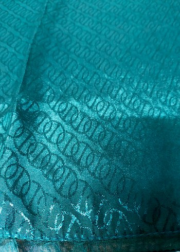 Zincir Detaylı Parlak Turkuaz Kadın Şal - Görsel 3