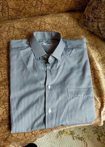 Düğmeli Kısa Kollu Erkek Gömlek - Görsel 3