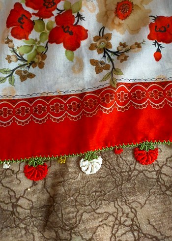 Dantel İşlemeli Kırmızı Kadın Fular - Görsel 6