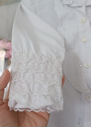 Kız Çocuk Beyaz Fırfırlı Pamuklu Gömlek - Görsel 2