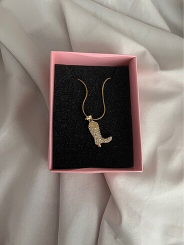 Gold kolye