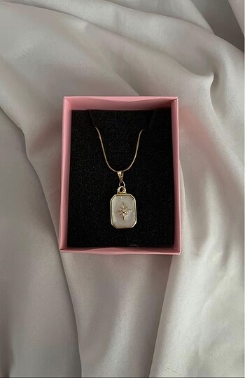 Gold kolye
