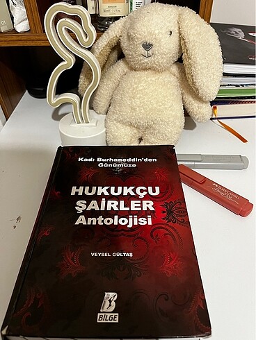 HUKUKÇU ŞAİRLER ANTOLOJİSİ