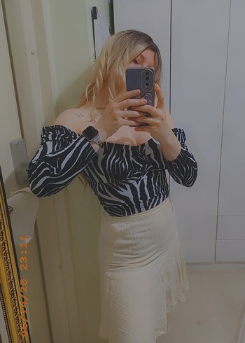 Diğer Beyaz Zebra Desenli Midi Mini Etek