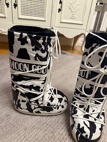 Moon Boot Moon boot çok yeni tertemiz
