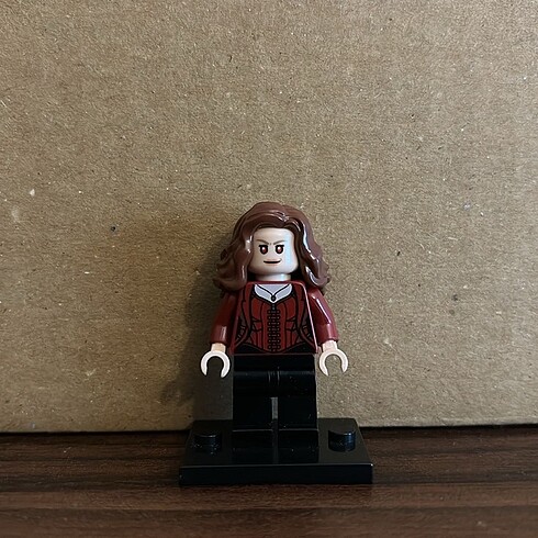 Diğer Lego Super Heroes Scarlet Witch
