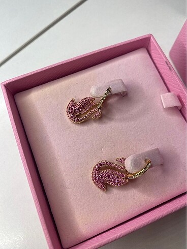 Beden Swarovski Pembe Kuğu Küpe