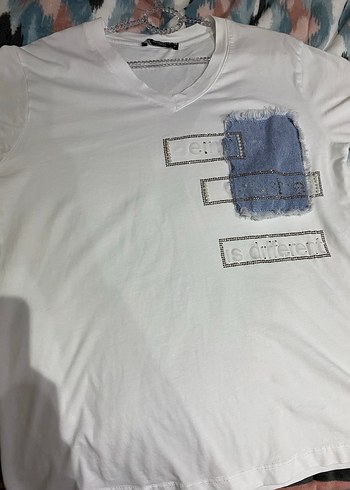 Kadın Beyaz Denim Detaylı Baskılı Tişört - Görsel 2