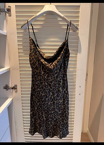 Zara saten elbise