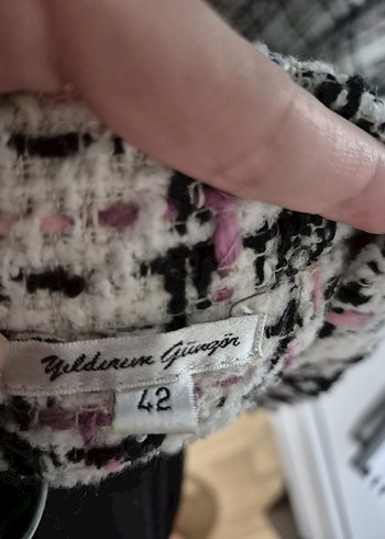 Düğmeli Ekose Desenli Beyaz Kadın Blazer - Görsel 7