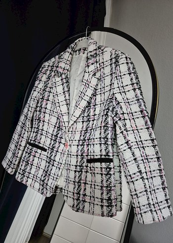 Düğmeli Ekose Desenli Beyaz Kadın Blazer - Görsel 2