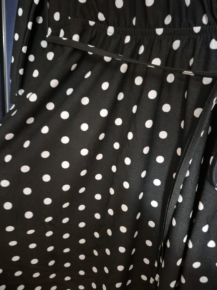 Siyah Puantiyeli Midi Elbise - Görsel 5