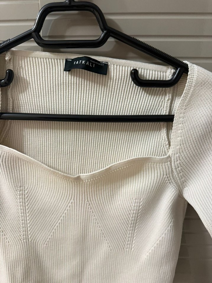 Beyaz V Yaka Uzun Kollu Kadın Triko - Görsel 2