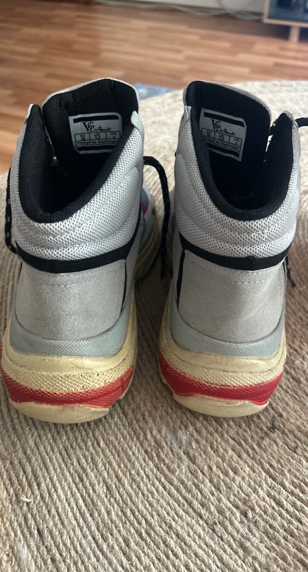 Gri Yılan Desenli Dolgu Topuklu Spor Ayakkabı - Görsel 4