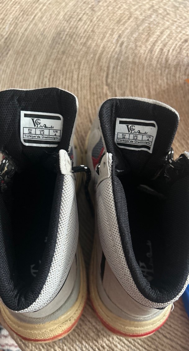 Gri Yılan Desenli Dolgu Topuklu Spor Ayakkabı - Görsel 5