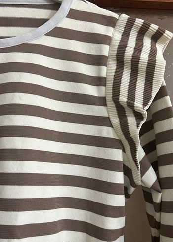 Bej Çizgili Fırfırlı Uzun Kollu Kadın Kazak - Görsel 2