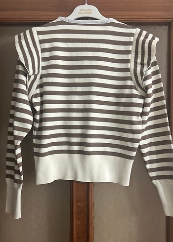 Bej Çizgili Fırfırlı Uzun Kollu Kadın Kazak - Görsel 3