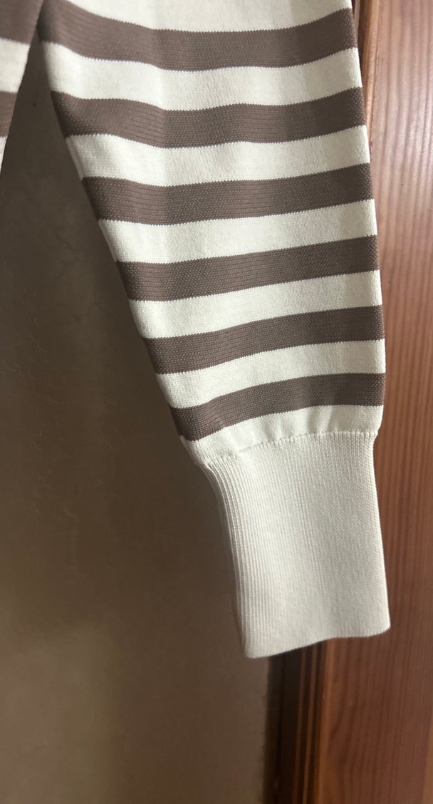 Bej Çizgili Fırfırlı Uzun Kollu Kadın Kazak - Görsel 4