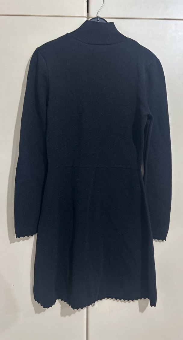 Siyah Yüksek Yakalı Triko Midi Elbise - Görsel 4