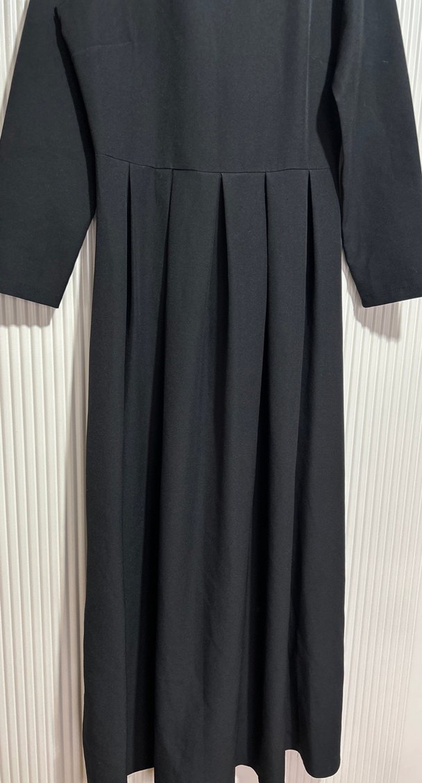 Siyah Piliseli Uzun Kadın Elbise - Görsel 2