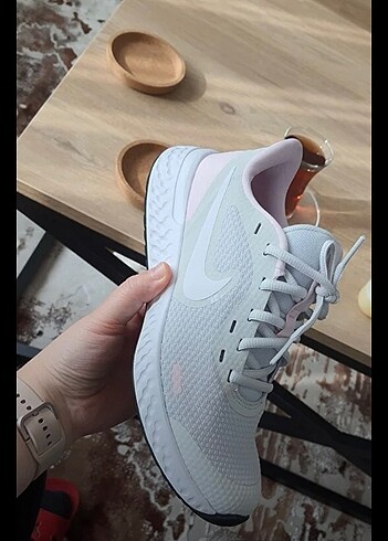 Kadın Nike ayakkabı