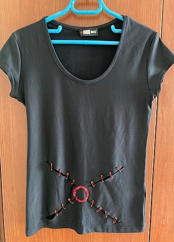Siyah tshirt 