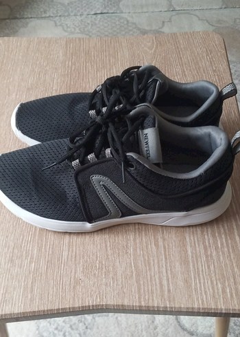 39 Beden Decathlon kadın Siyah Spor Ayakkabı Velcro Detaylı