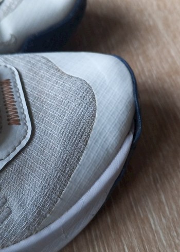 Gri Beyaz Kadın Spor Ayakkabı Velcro Detaylı - Görsel 6