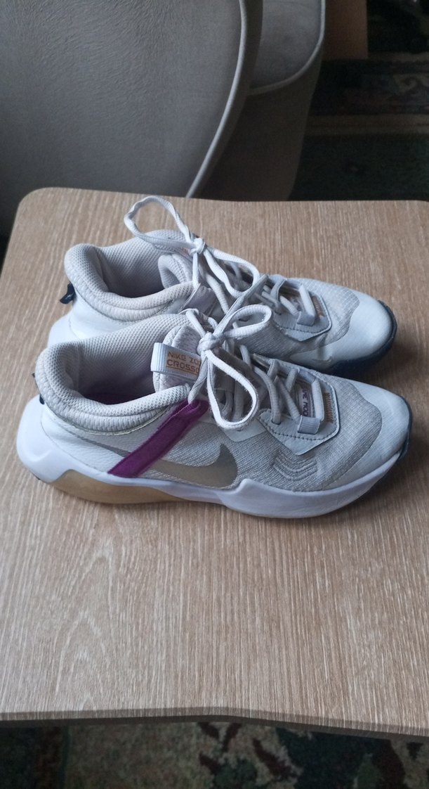 Gri Beyaz Kadın Spor Ayakkabı Velcro Detaylı - Görsel 3