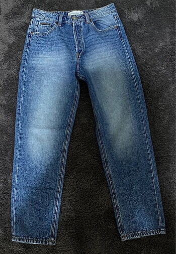 Stradi mom jean