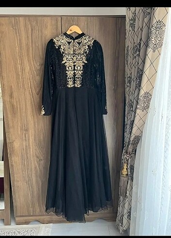 Pınar Şems Şok şık bir abiye 42 beden