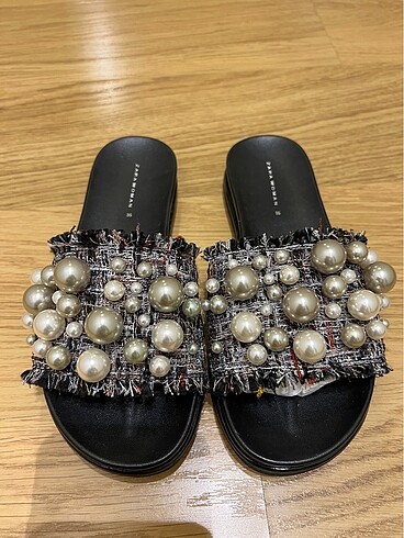 Zara İncili Terlik