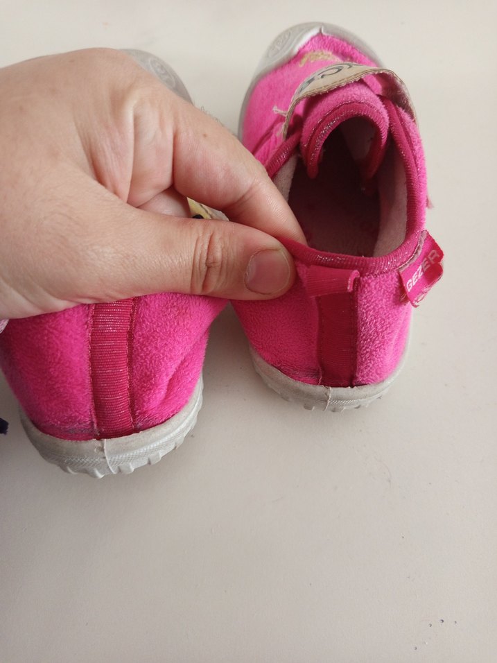 Pembe Kız Çocuk Sıcak Terlik Velcro Bantlı - Görsel 4