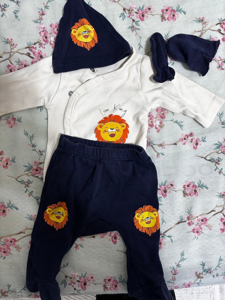 Linda Harris Erkek Bebek Hastane Çıkışı - Görsel 2