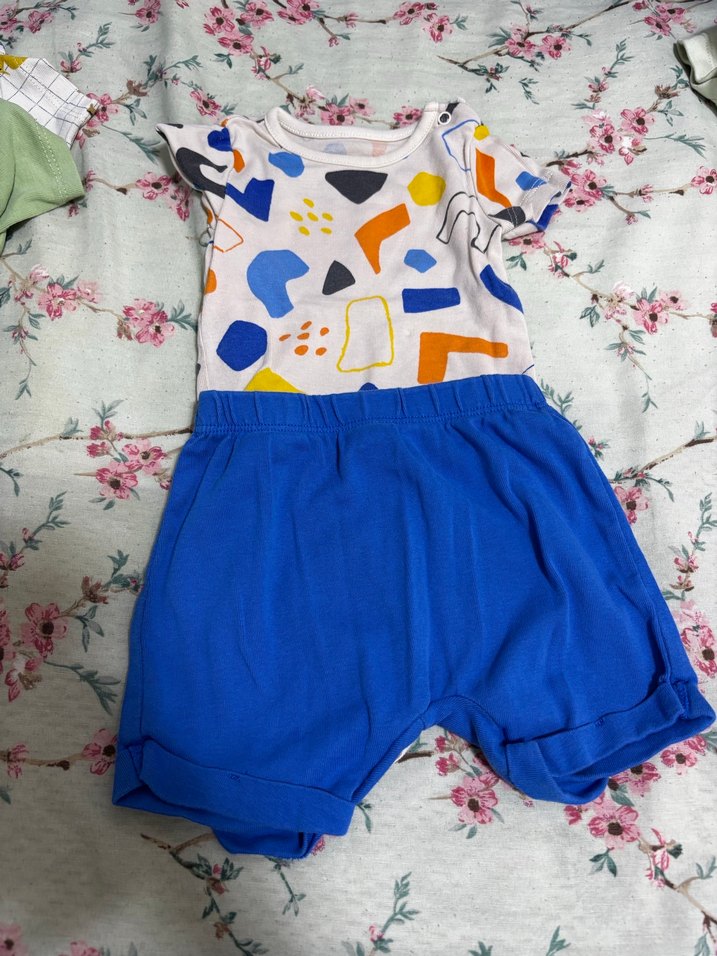 Renkli Desenli Erkek Bebek Takımı - Görsel 2