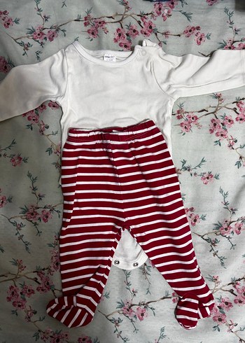 LC Waikiki Uzun Kollu Beyaz Örgü Bebek Takımı