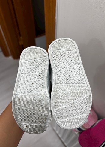 Flo Ayakkabı Kız Çocuk Pembe Cırt Cırtlı Spor Ayakkabı