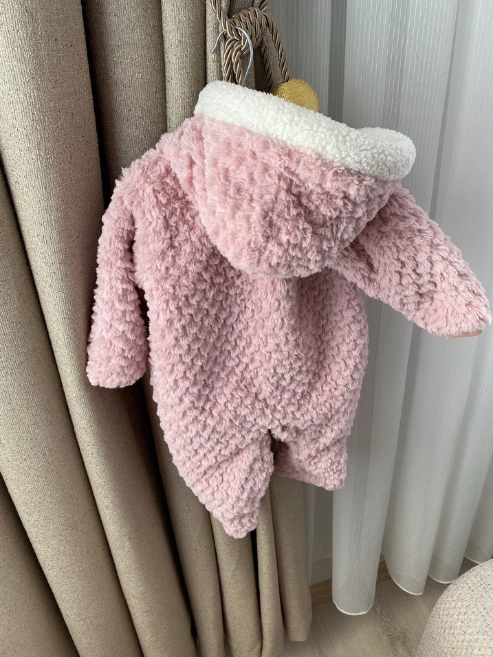 Kız Bebek Kapüşonlu Pembe Kürklü Tulumu - Görsel 3