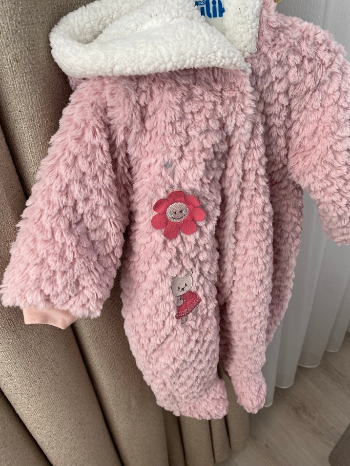 Kız Bebek Kapüşonlu Pembe Kürklü Tulumu - Görsel 2