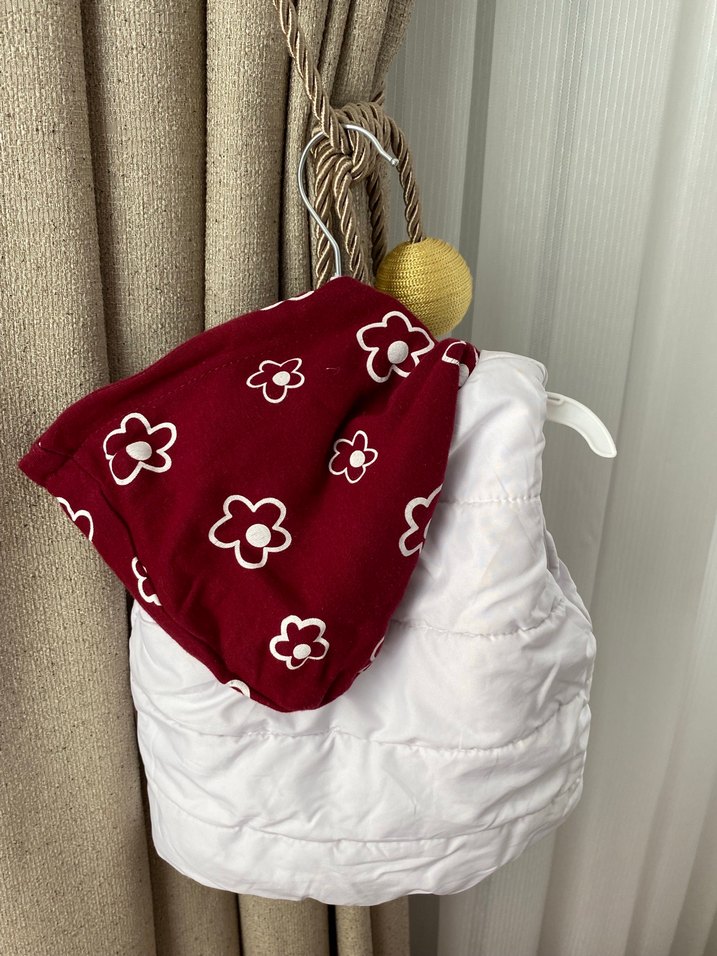 Kız Çocuk Beyaz Nakışlı Kapüşonlu  şişme Yelek - Görsel 3