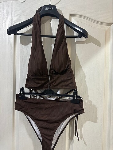 Bağcıklı bikini